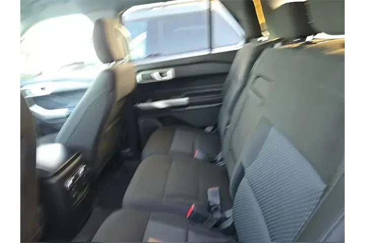 $24390 : Ford Explorer 2022 XLT 4dr S image 10