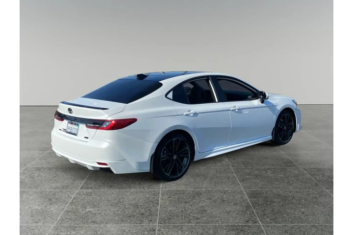 $39796 : Toyota Camry 2026 LE 4dr Sed image 5
