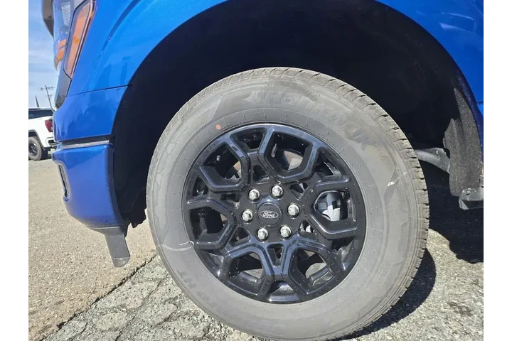 $39435 : Ford F-150 2025 4x2 STX 4dr image 9