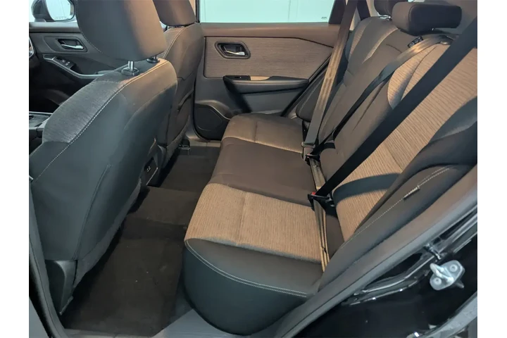 $21997 : Nissan Rogue 2023 SV 4dr Cro image 9