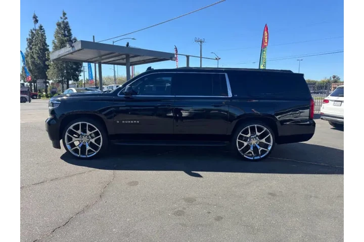 $20998 : 2016 Suburban LT image 10