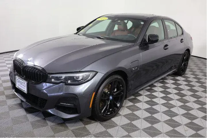 $31500 : BMW 3 Series 2022 AWD 330e x image 4