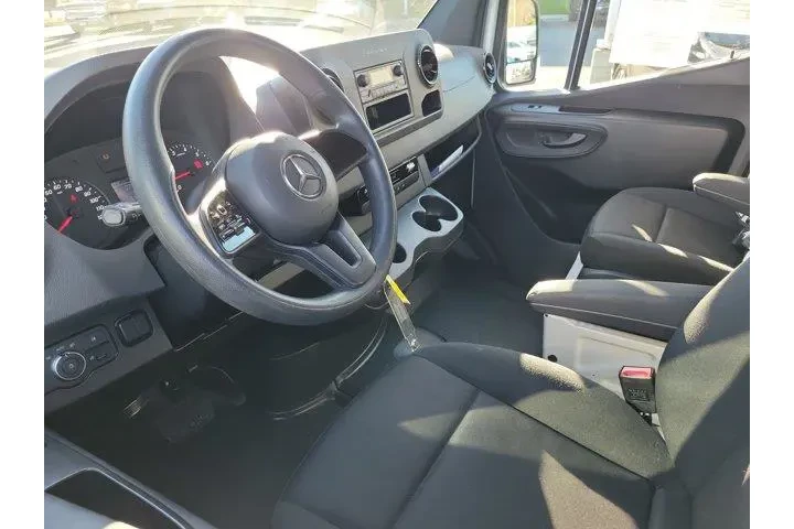 $25000 : Mercedes-Benz Sprinter 2023 image 3