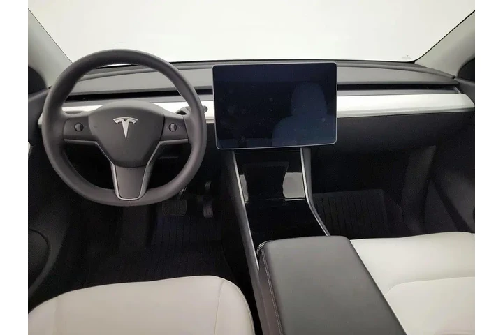 $30998 : Tesla Model Y 2021 AWD Long image 9