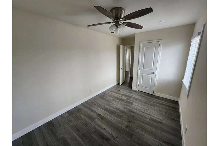 $1000 : Beautiful Home...Anaheim, CA image 5
