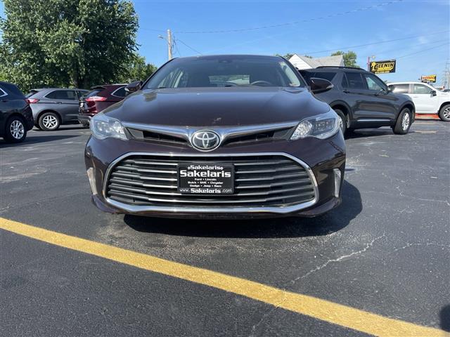 $21955 : 2018 Avalon XLE Sedan V-6 cyl image 2