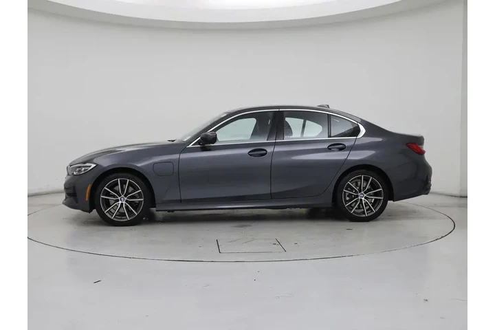 $26998 : BMW 3 Series 2021 330e 4dr S image 3