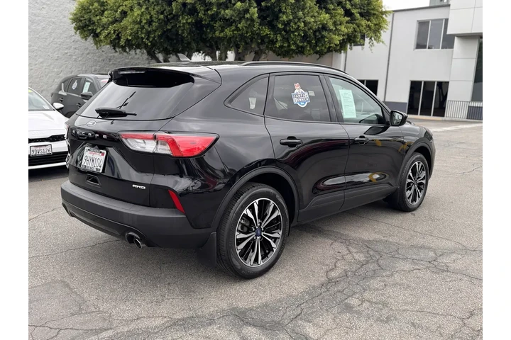 $20995 : Ford Escape 2022 AWD SE 4dr image 9