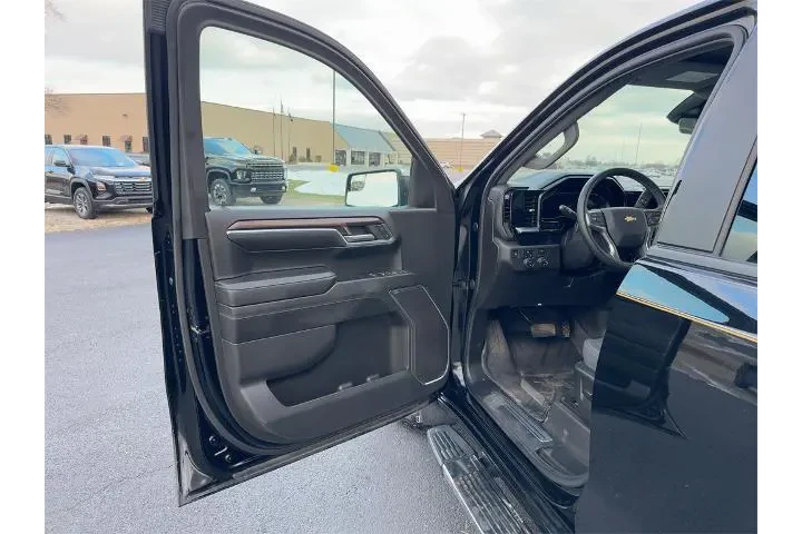 $37627 : Chevrolet Silverado 1500 202 image 2