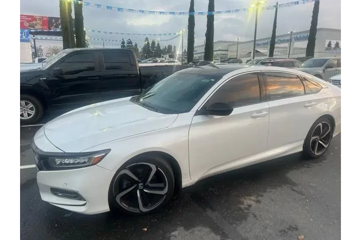 $22988 : Honda Accord 2019 Sport 4dr image 3