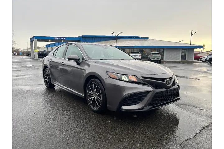 $23499 : Toyota Camry 2023 SE 4dr Sed image 1
