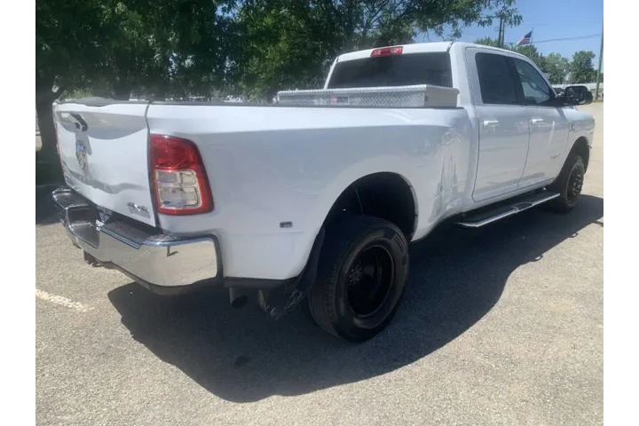 $29995 : 2020 RAM 3500 Big Horn image 10