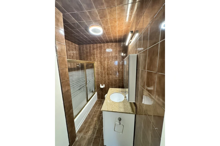 $3400 : Se renta casa en Van Nuys image 5