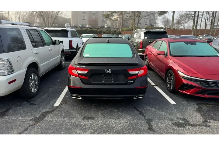 $21551 : Honda Accord 2018 Touring 4d image 4