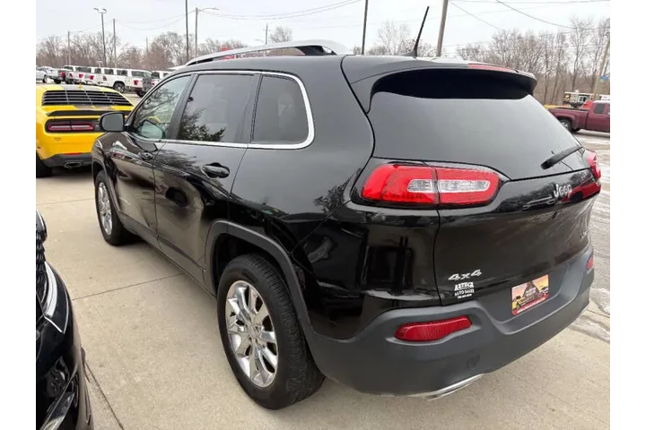 $9950 : 2016 Cherokee Limited image 7