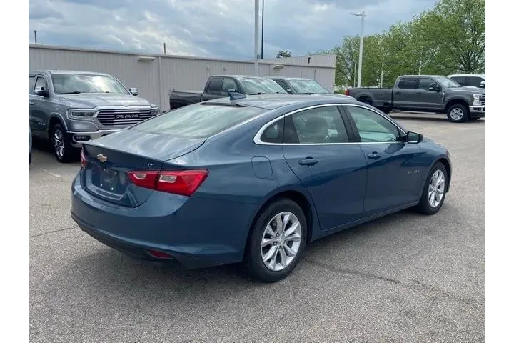 $21495 : Chevrolet Malibu 2024 LT 4dr image 3