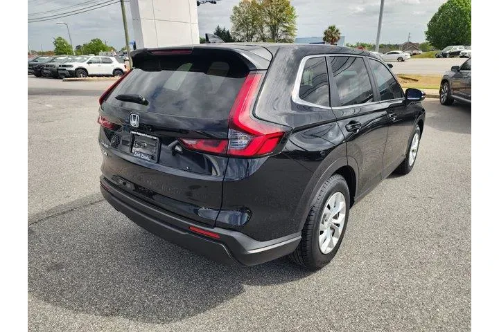 $29121 : Honda CR-V 2025 LX 4dr SUV image 4