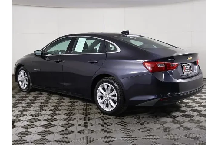 $14123 : Chevrolet Malibu 2023 LT 4dr image 8