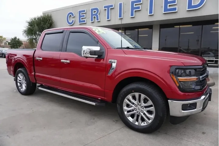 $39988 : Ford F-150 2024 4x2 XLT 4dr image 1