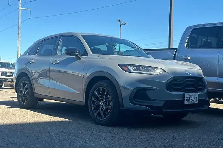 $28888 : Honda HR-V 2025 Sport 4dr Cr image 2