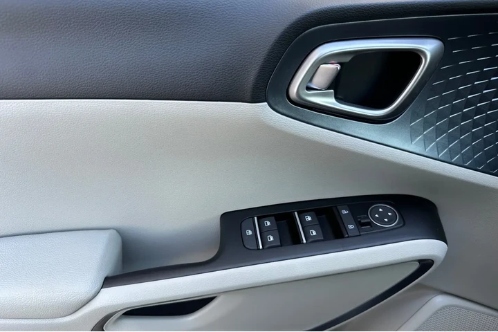 $26705 : New 2025 Soul EX image 7