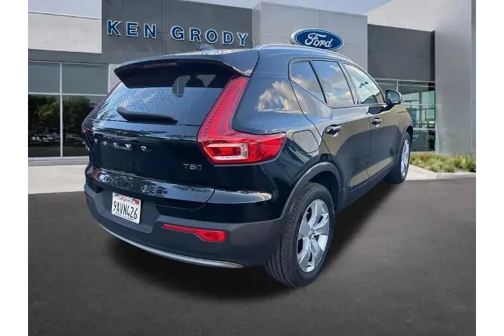 $26879 : Volvo XC40 2022 AWD T5 Momen image 2
