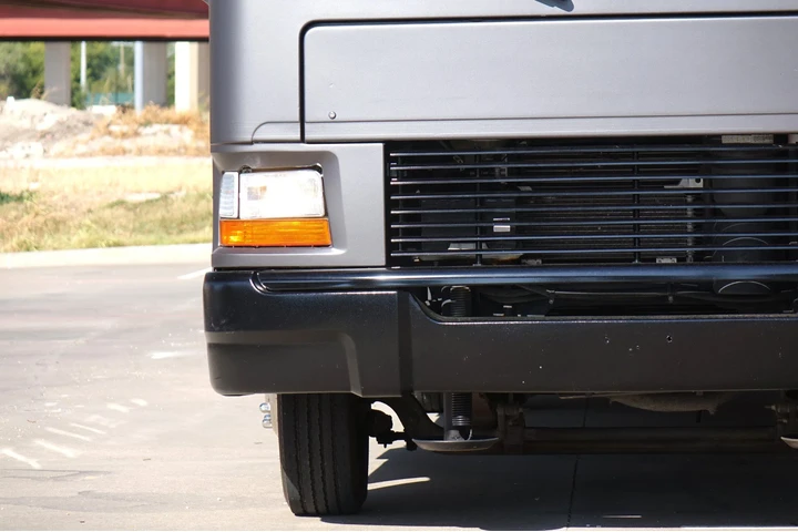 $14695 : 2000 Fleetwood Bounder image 8