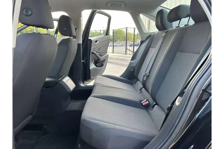 $12999 : 2019 VOLKSWAGEN JETTA1.4T S S image 2