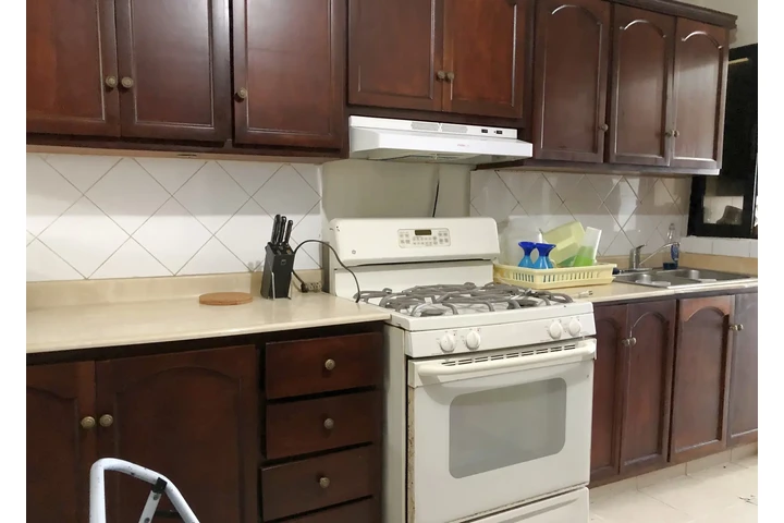 $850 : *Apartamento amueblado familia image 3