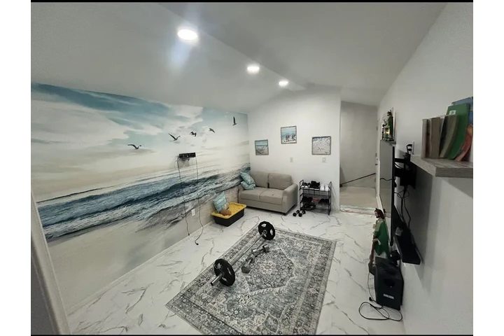 $1700 : 1 bed studio image 4