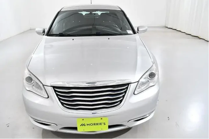 $6955 : Chrysler 200 2011 Touring 4d image 3