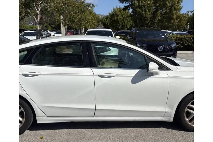 $5000 : 2013 Fusion SE image 7