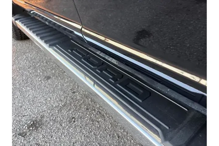 $39498 : Ford F-150 2024 4x4 XLT 4dr image 9