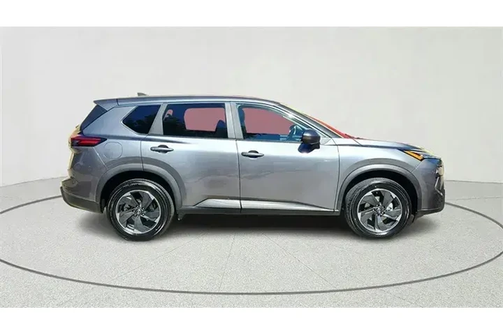 $21909 : Nissan Rogue 2024 SV 4dr Cro image 2
