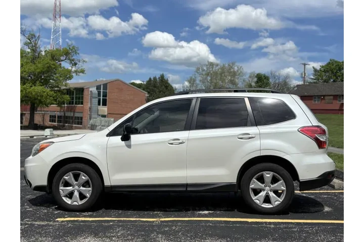 $5999 : 2015 Forester 2.5i image 9