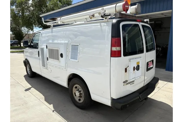 $16990 : 2014 Express 2500 image 9