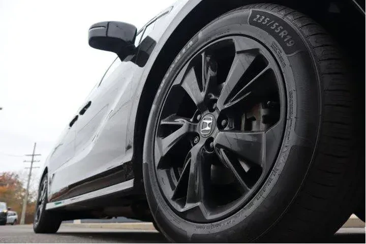 $32764 : Honda Odyssey 2023 Sport 4dr image 10