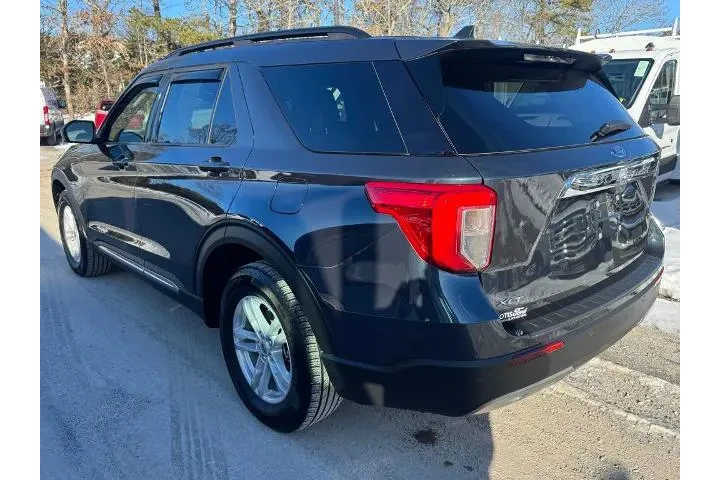 $35700 : Ford Explorer 2024 AWD XLT 4 image 6