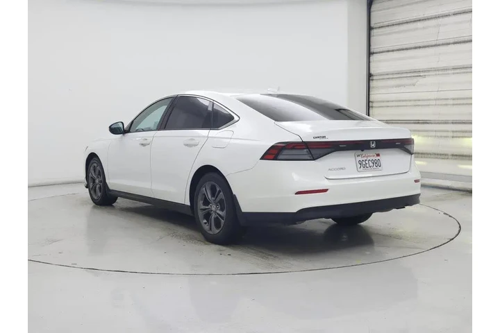 $25998 : Honda Accord 2023 EX 4dr Sed image 2
