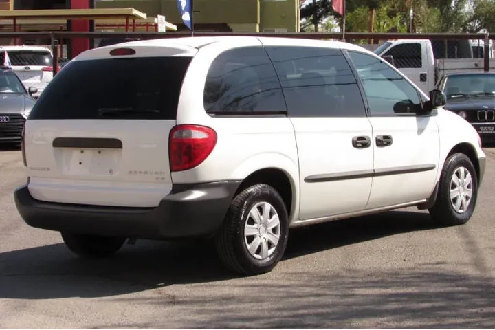 $7995 : 2002 Caravan SE image 9