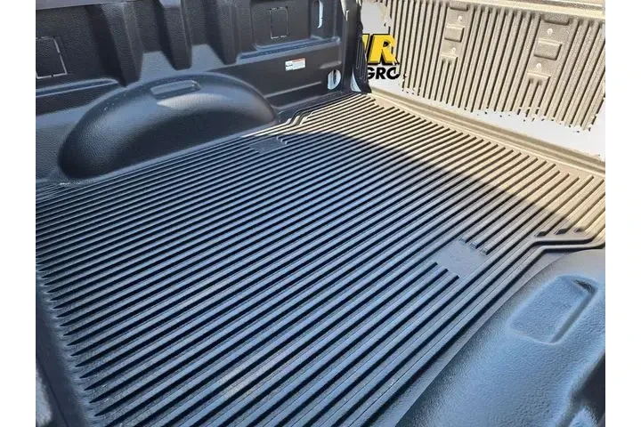 $39988 : Ford F-150 2024 4x4 XLT 4dr image 6