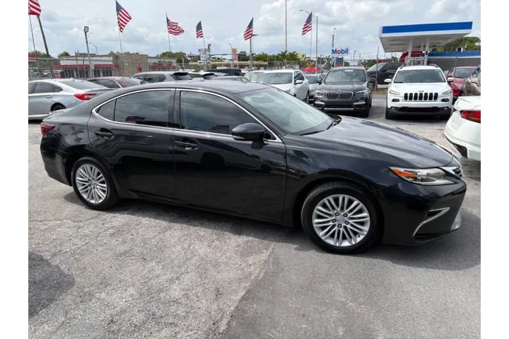 2017 ES 350 image 5
