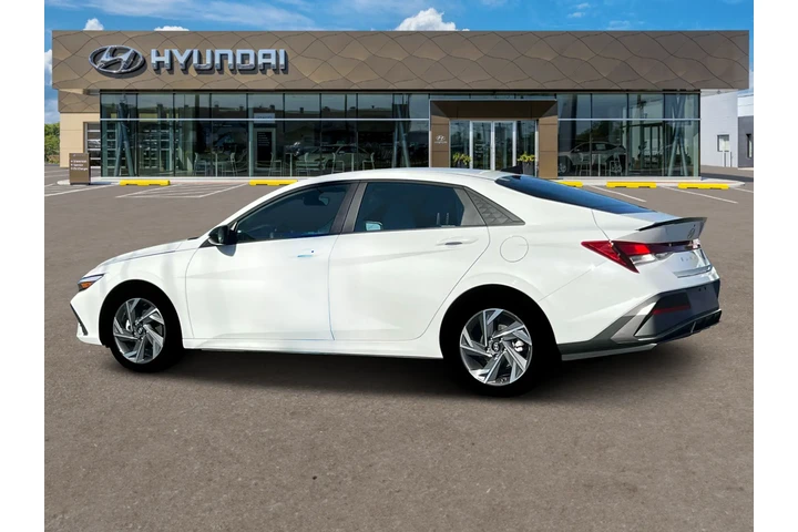 $21000 : Hyundai ELANTRA 2025 SEL Spo image 4