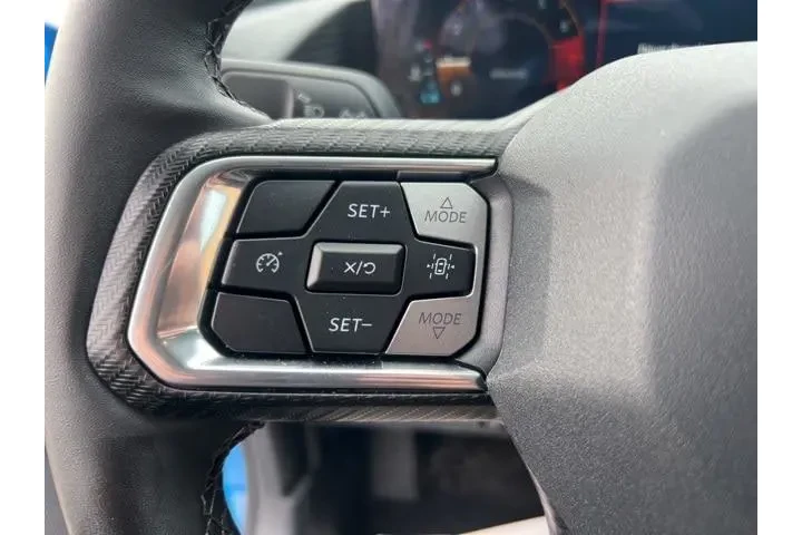 $27944 : Ford Mustang 2024 EcoBoost 2 image 9