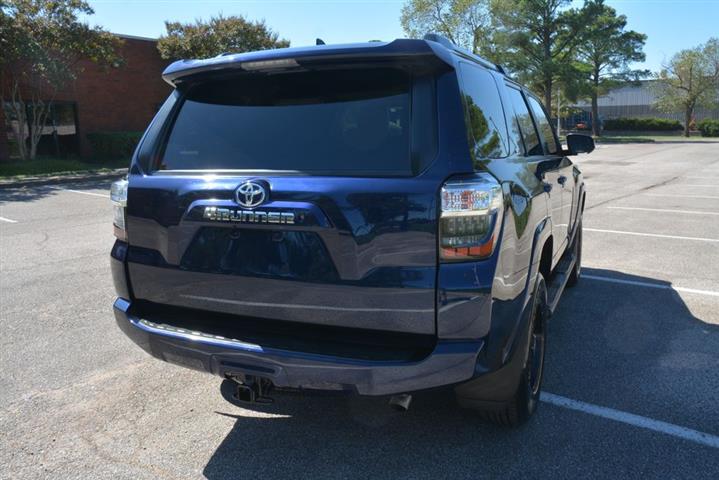 2019 4Runner SR5 Premium image 7