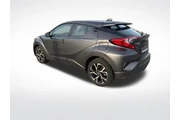 $18838 : Toyota C-HR 2021 LE 4dr Cros thumbnail