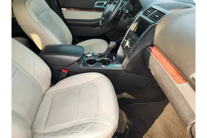 Ford Explorer 2019 AWD Plati image 10