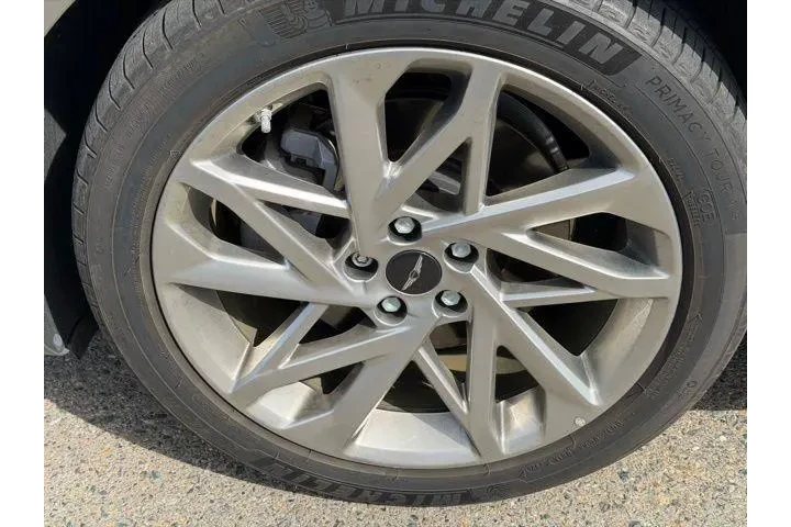 $32991 : Genesis GV60 2023 AWD Advanc image 10