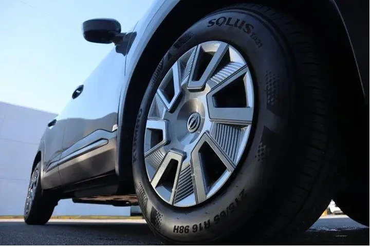 $20327 : Nissan Kicks 2025 AWD S 4dr image 10