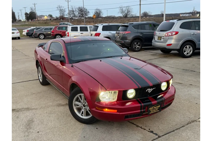 $6999 : 2005 Mustang V6 Deluxe Coupe image 9